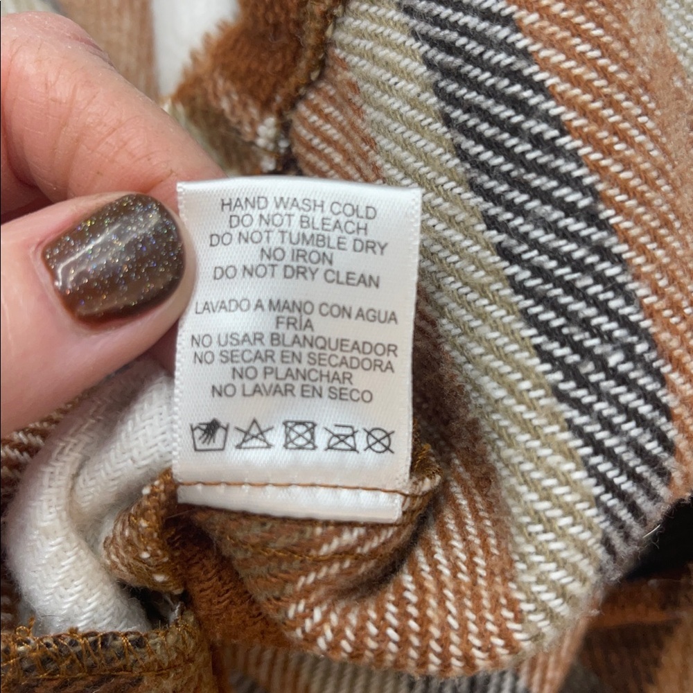 Love Tree Plaid Brown and White Button Up Shacket Sz S - Picture 11 of 12